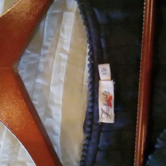 Faherty Navy Blue Linen Raw Hem Top Ruffle S - Picture 2 of 3